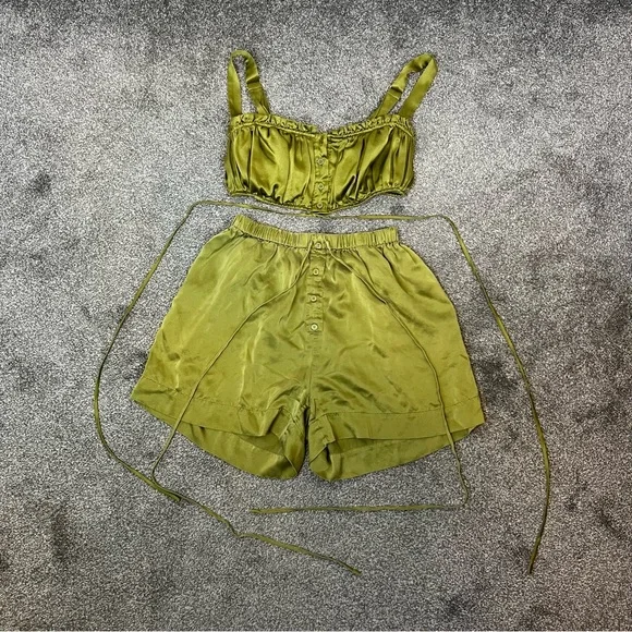 Nicholas Tracy silk crop top and shorts set - Picture 4 of 16